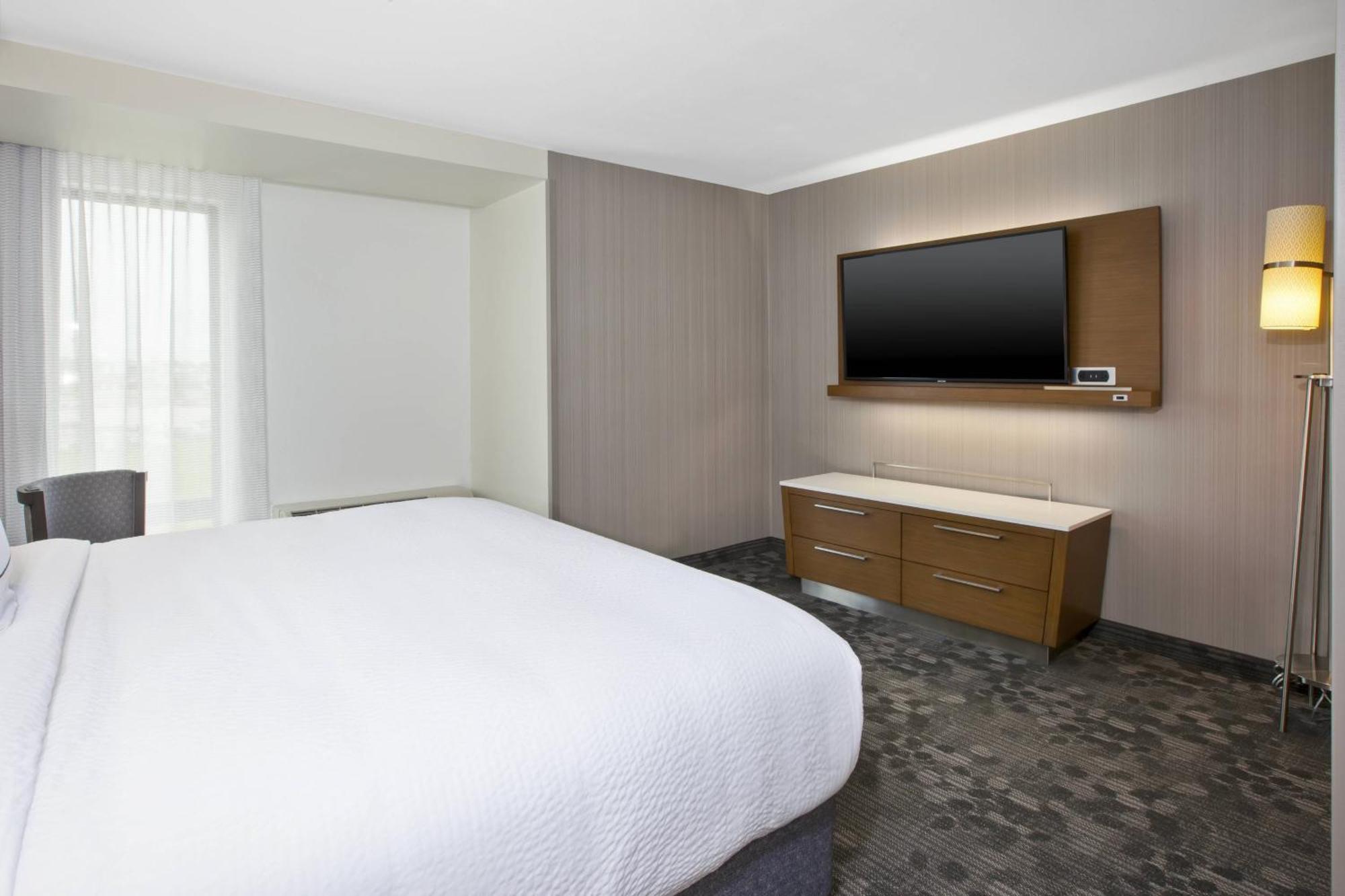 Hotel Courtyard By Marriott St. Joseph-Benton Harbor Exterior foto