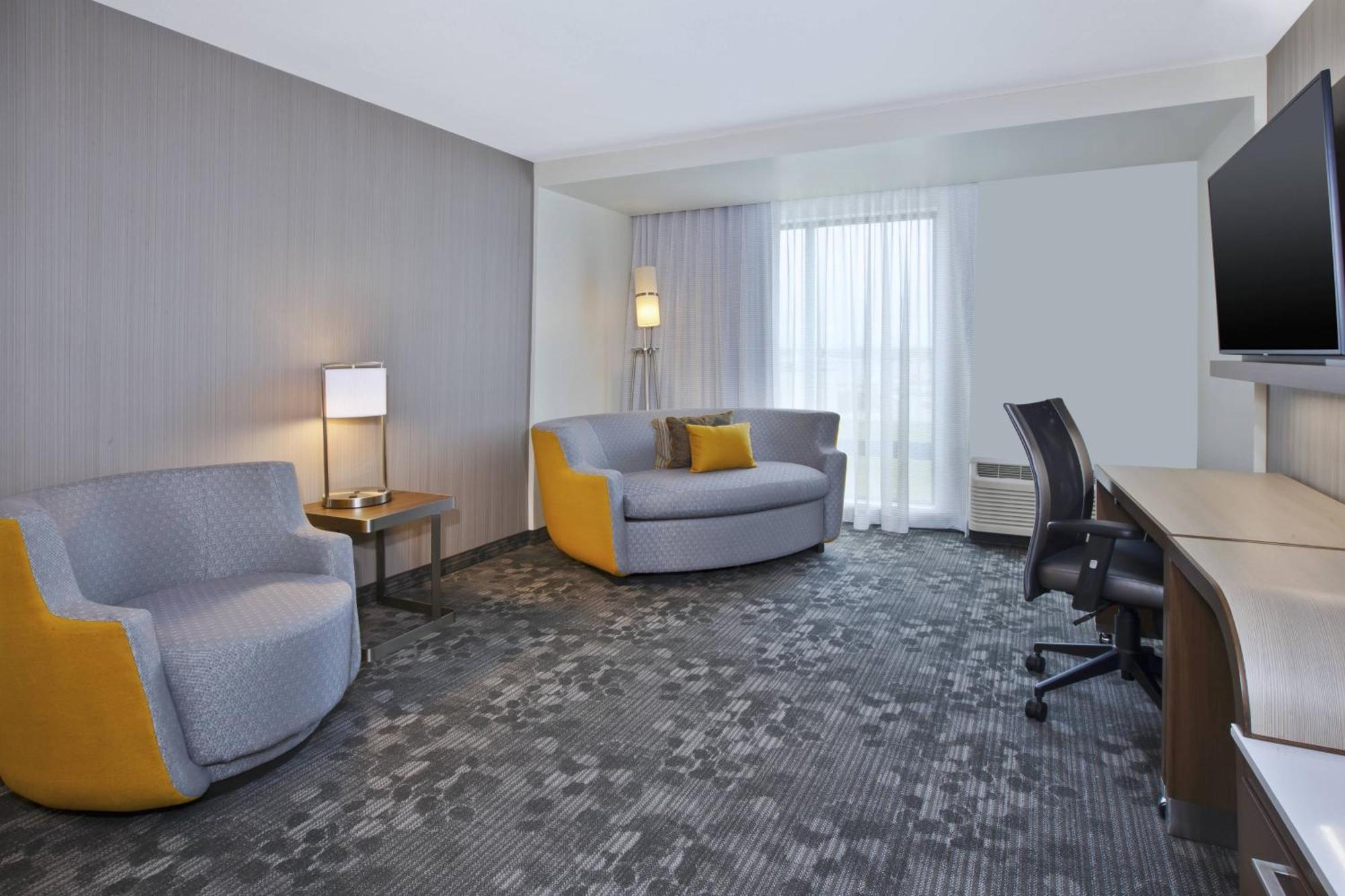 Hotel Courtyard By Marriott St. Joseph-Benton Harbor Exterior foto