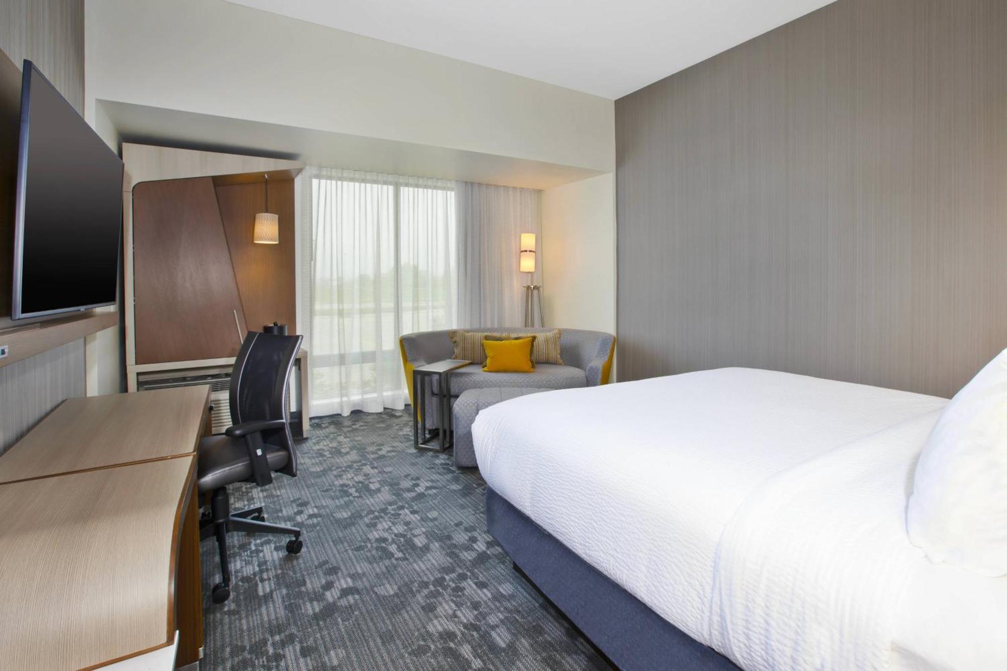 Hotel Courtyard By Marriott St. Joseph-Benton Harbor Exterior foto